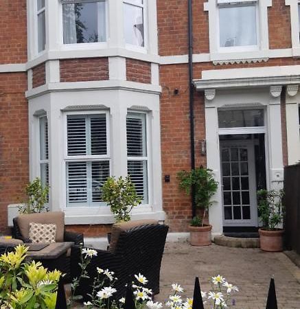 The Adelphi Bed & Breakfast Newcastle Upon Tyne Exterior foto